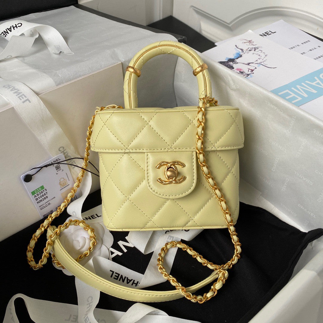 Chanel SMALL VANITY CASE SS2023
