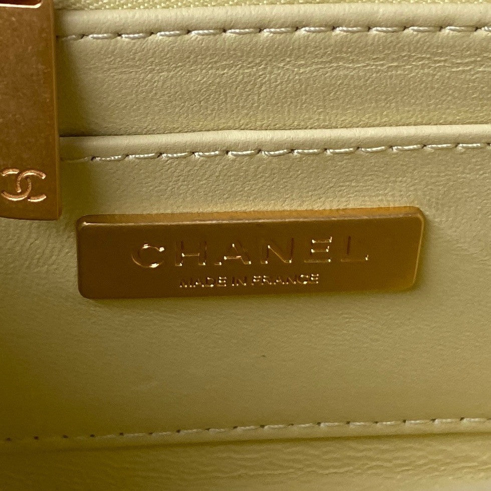 Chanel SMALL VANITY CASE SS2023
