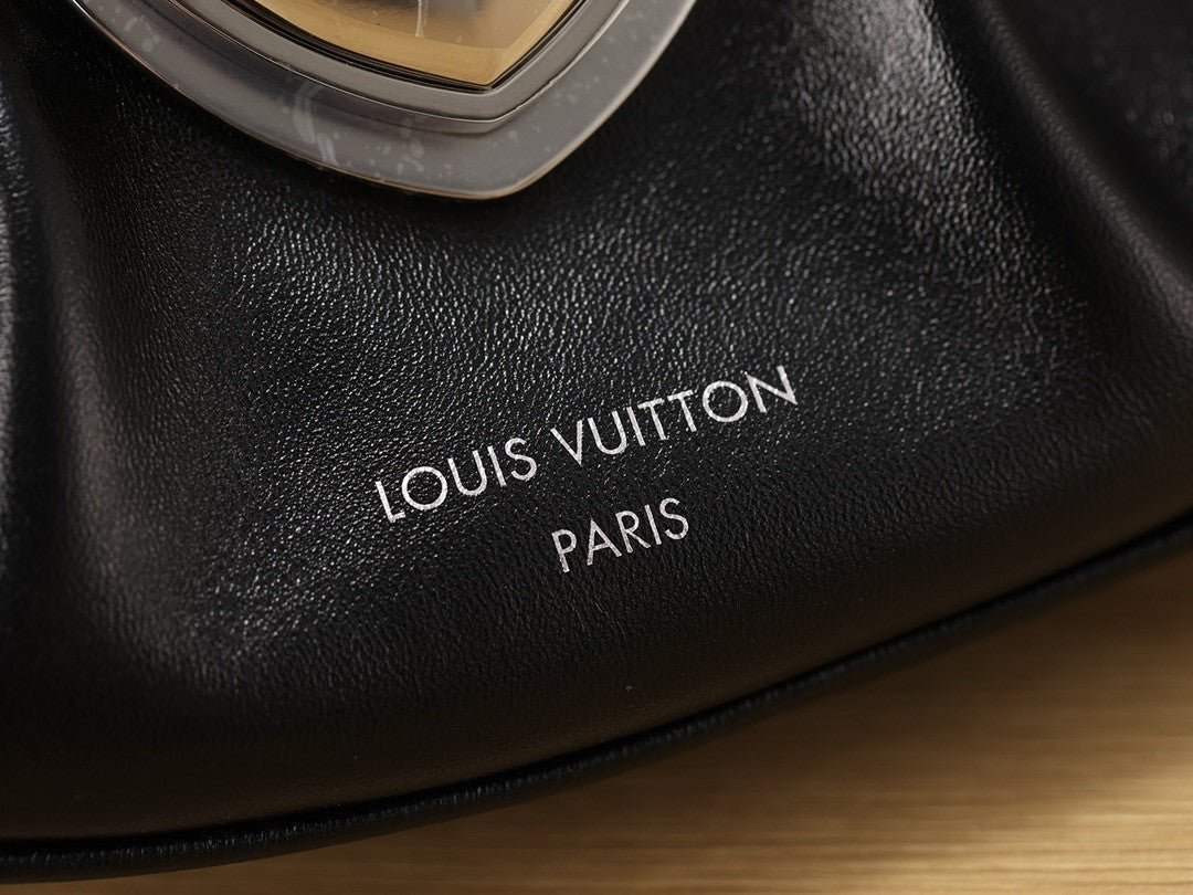 Louis Vuitton M12192 Sunset Vibe
