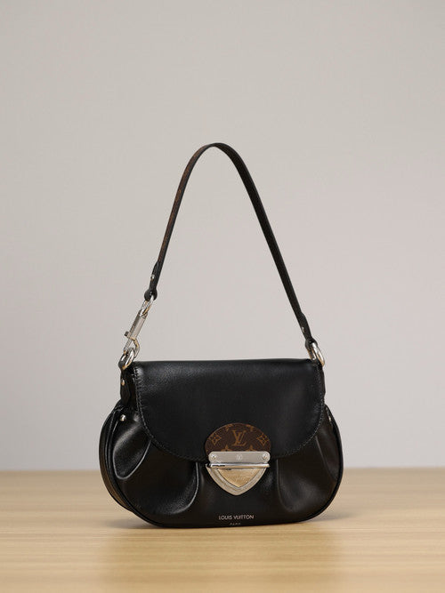 Louis Vuitton M12192 Sunset Vibe