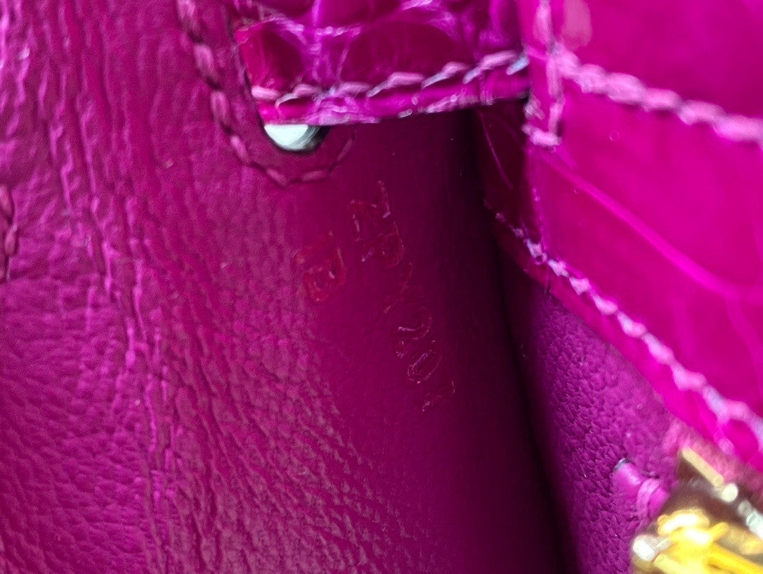 Hermes SHINY ROSE SHEHERAZADE NILOTICUS CROCODILE KELLY 25 WITH GOLD HARDWARE