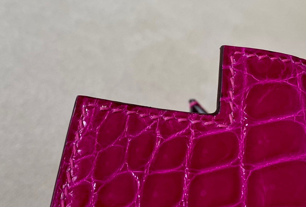 Hermes SHINY ROSE SHEHERAZADE NILOTICUS CROCODILE KELLY 25 WITH GOLD HARDWARE