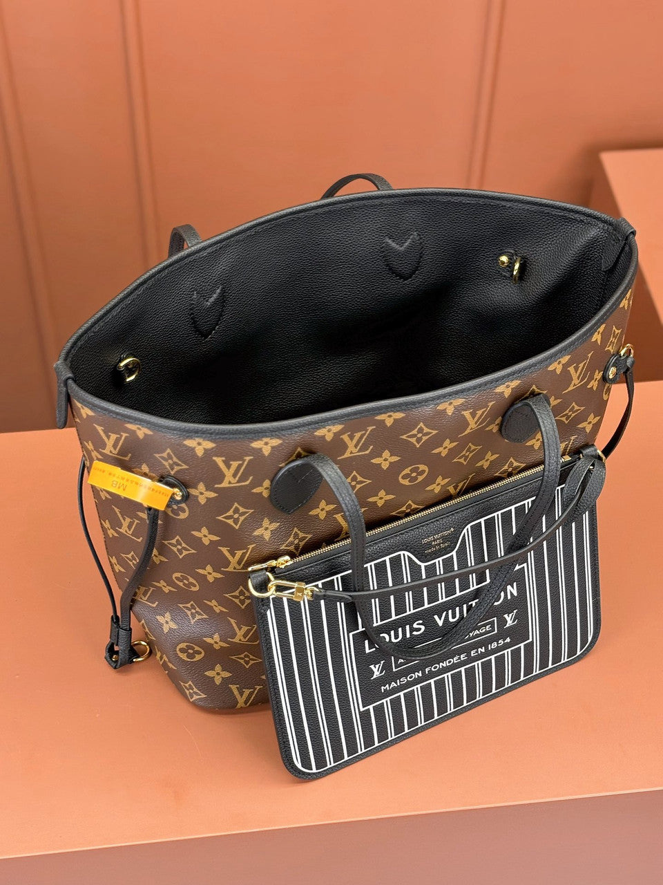 Louis Vuitton M11946 New Neverfull Reversible Neverfull Inside Out MM Bag