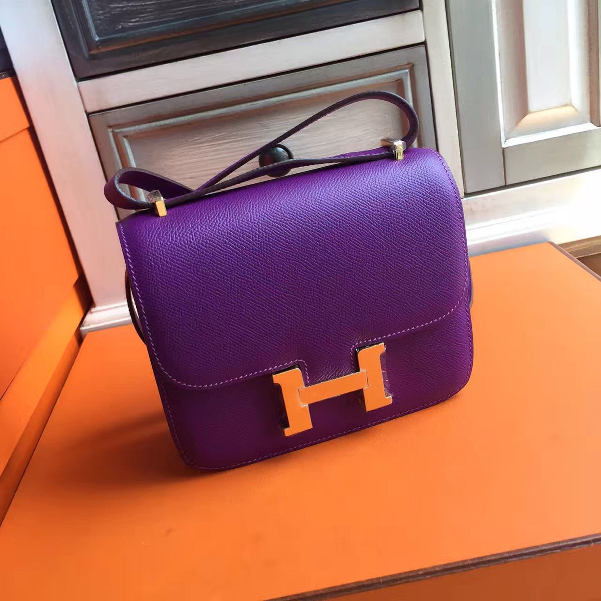 Hermes P9 Anemone Constance Epsom leather 18cm Gold Hardware
