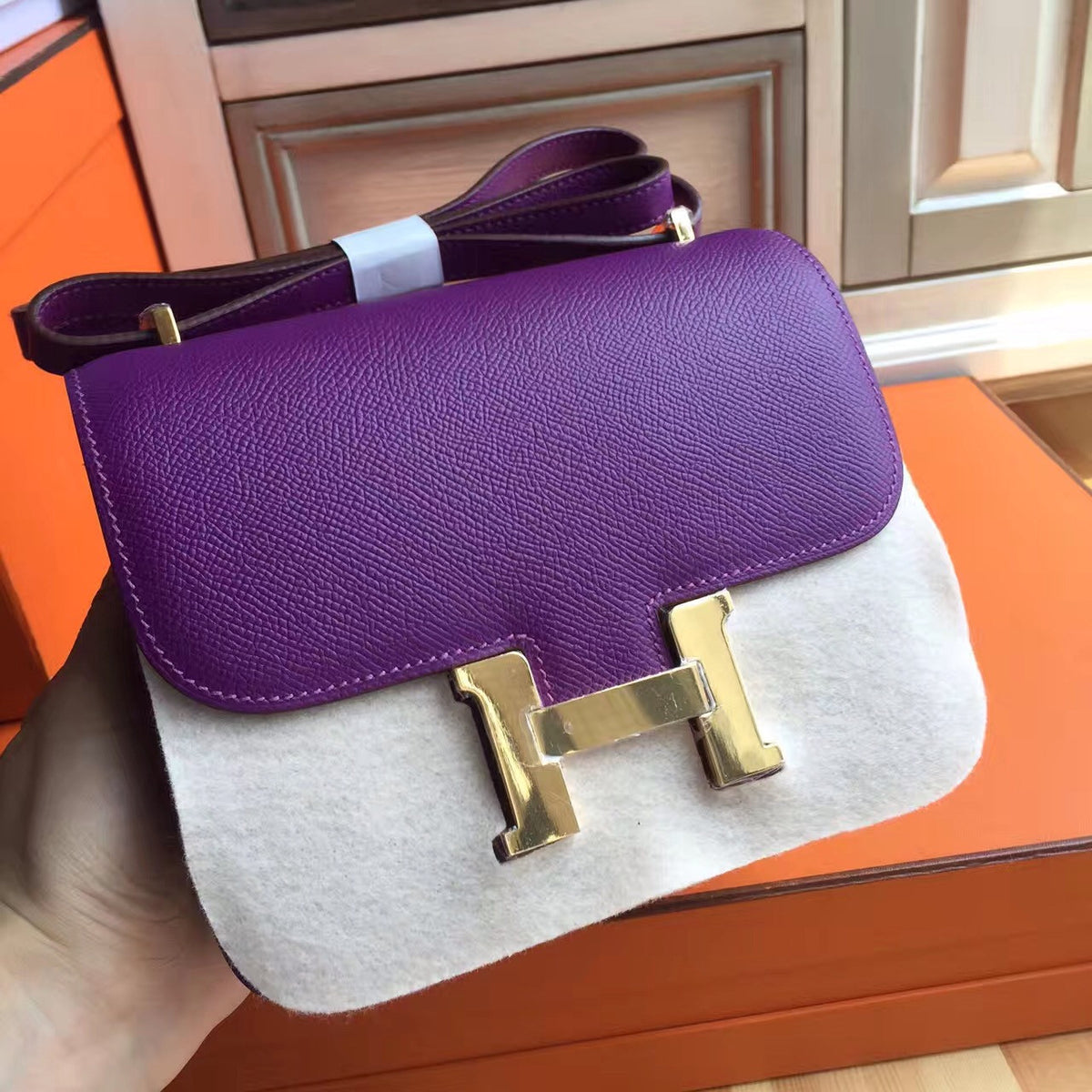 Hermes P9 Anemone Constance Epsom leather 18cm Gold Hardware
