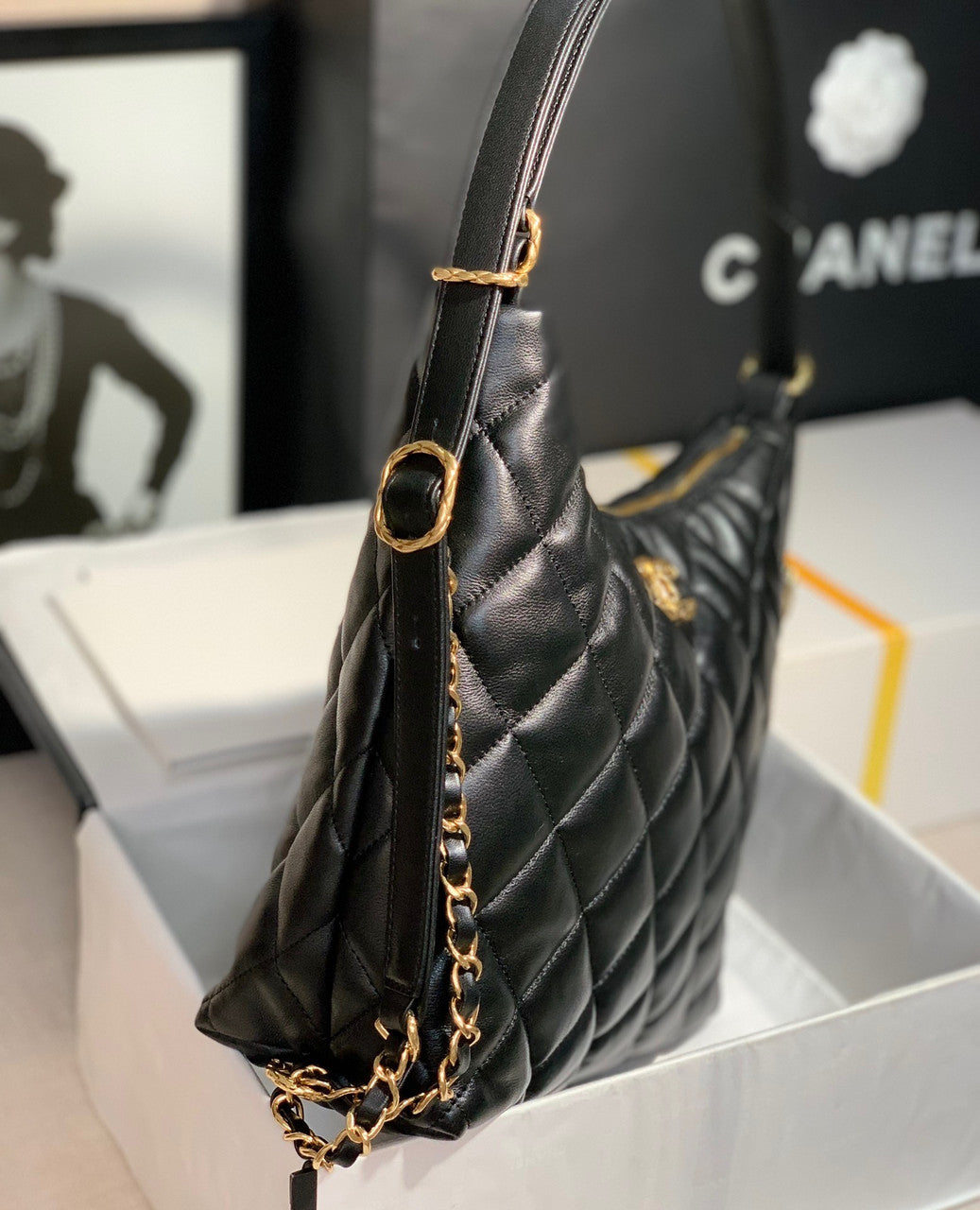 Chanel MAXI HOBO BAG SS2022