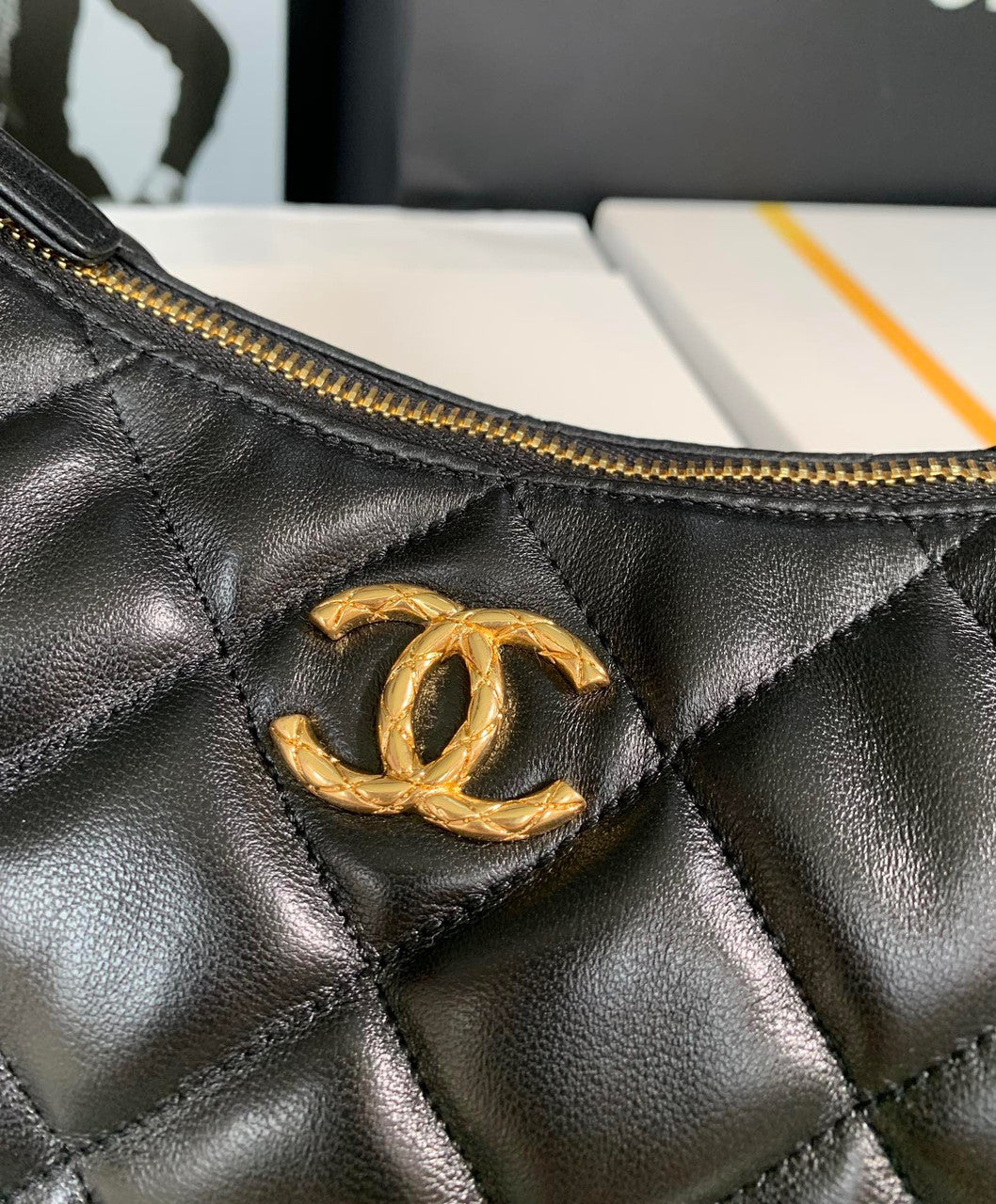 Chanel MAXI HOBO BAG SS2022