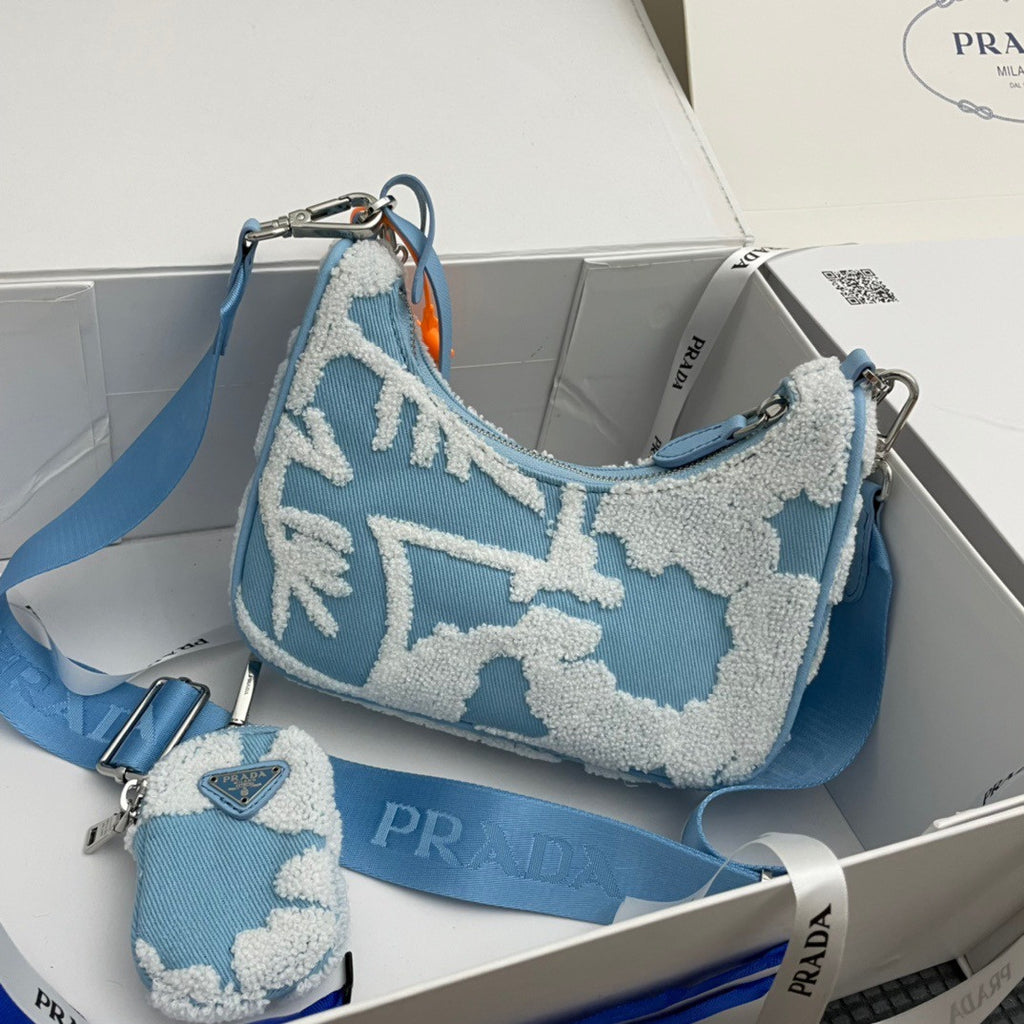 Prada Re-Edition 2006 embroidered drill shoulder bag Blue