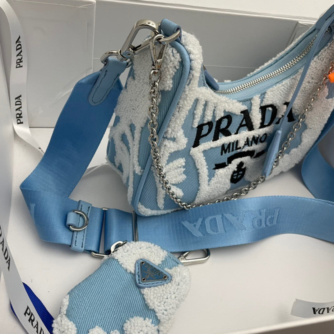 Prada Re-Edition 2006 embroidered drill shoulder bag Blue