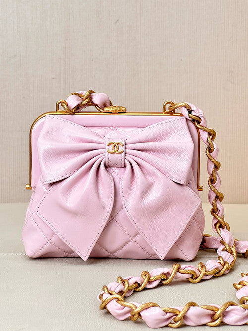 CHANEL HANDBAG WITH CHAIN PINK