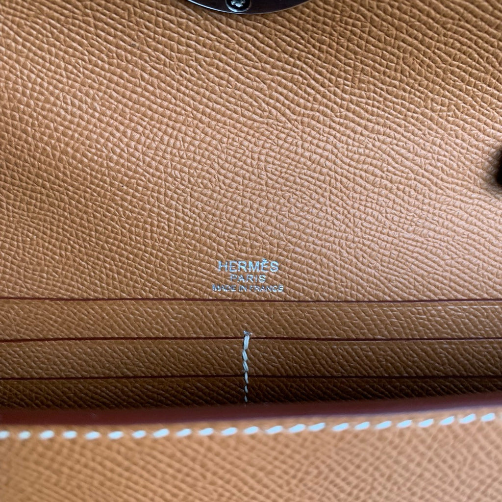 HERMÈS Chaine d'Ancre To Go wallet in Gold Epsom leather with Palladium hardware