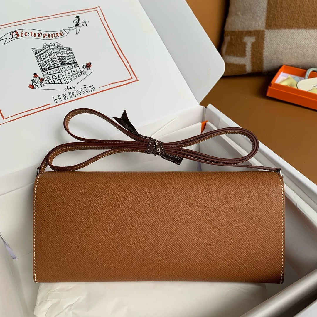 HERMÈS Chaine d'Ancre To Go wallet in Gold Epsom leather with Palladium hardware