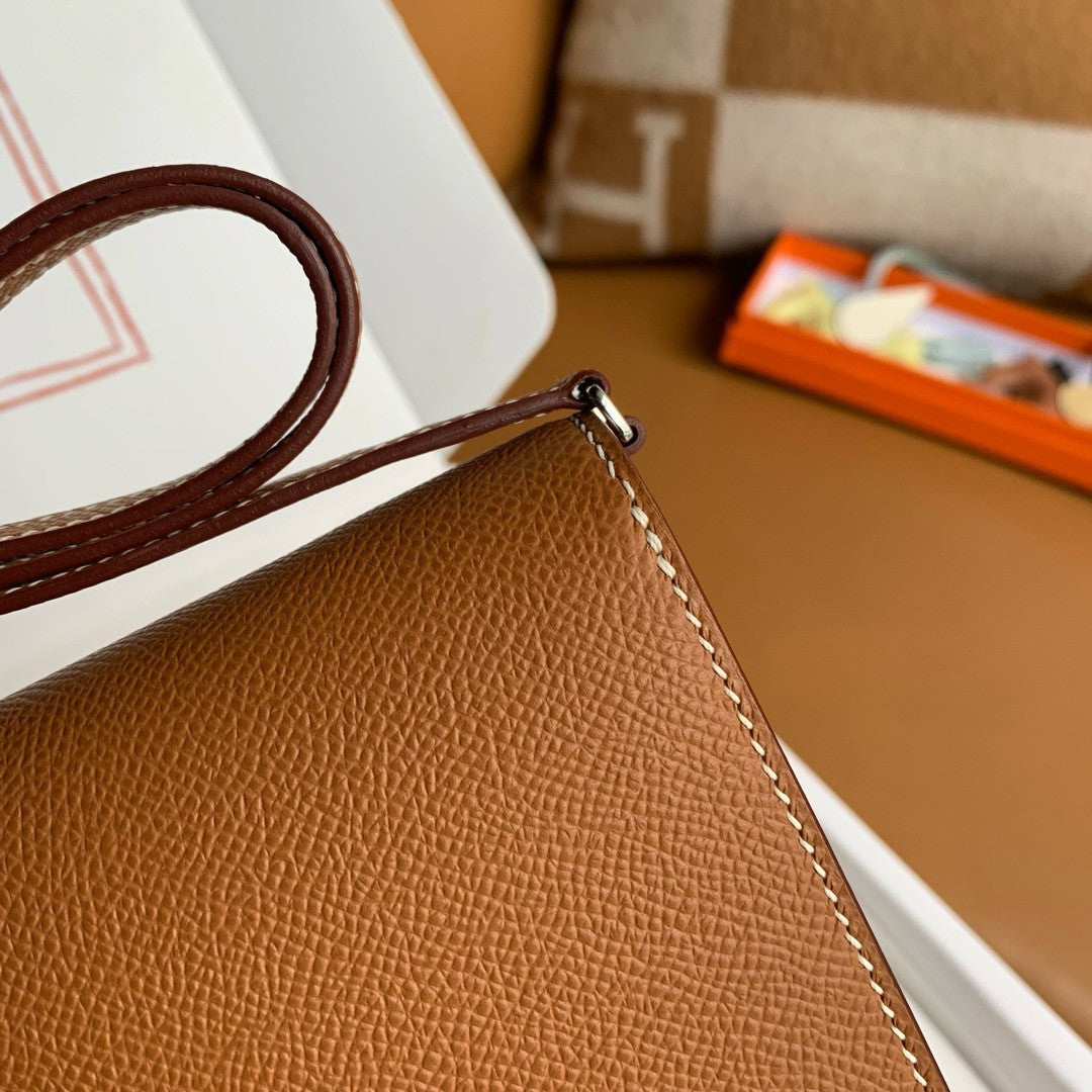 HERMÈS Chaine d'Ancre To Go wallet in Gold Epsom leather with Palladium hardware