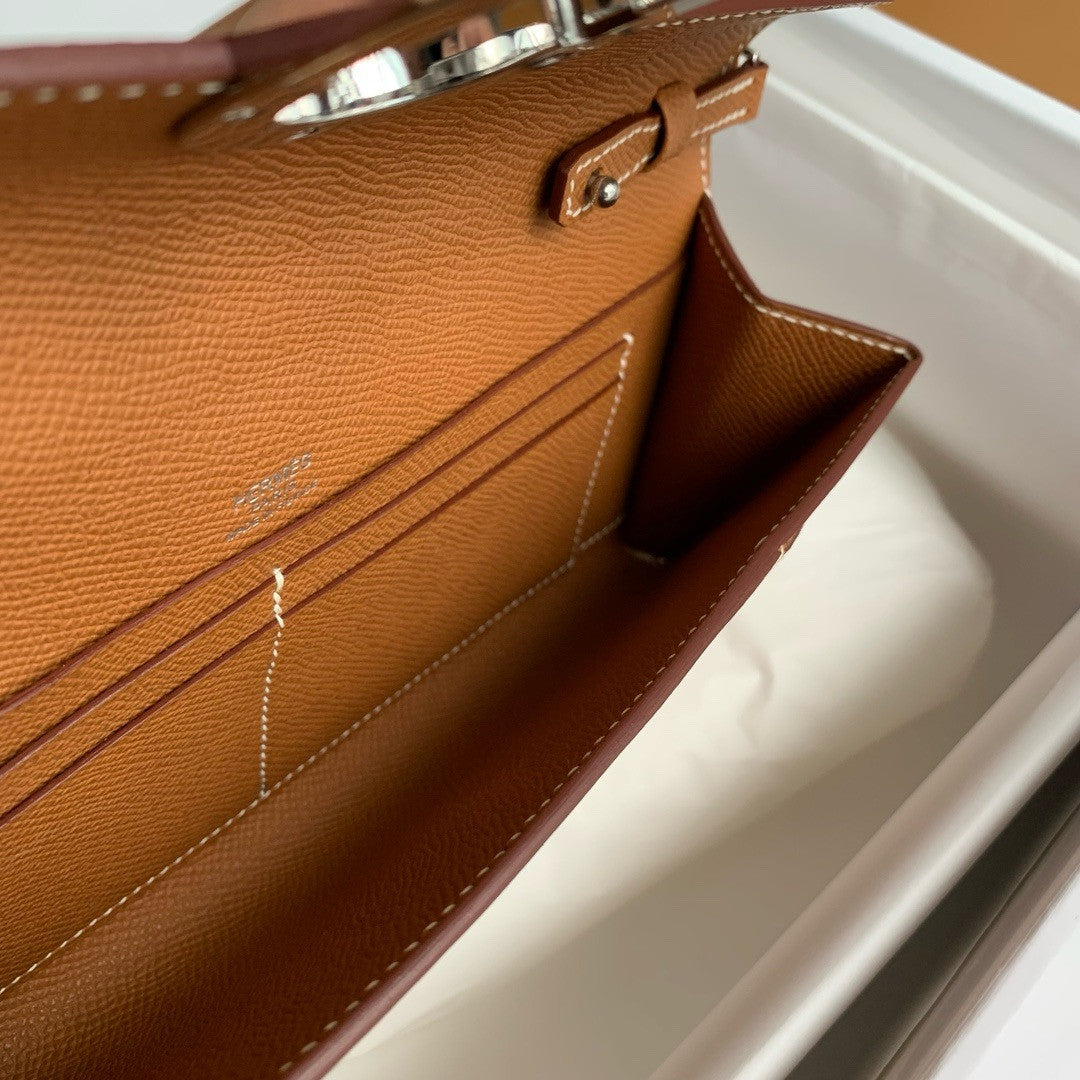 HERMÈS Chaine d'Ancre To Go wallet in Gold Epsom leather with Palladium hardware