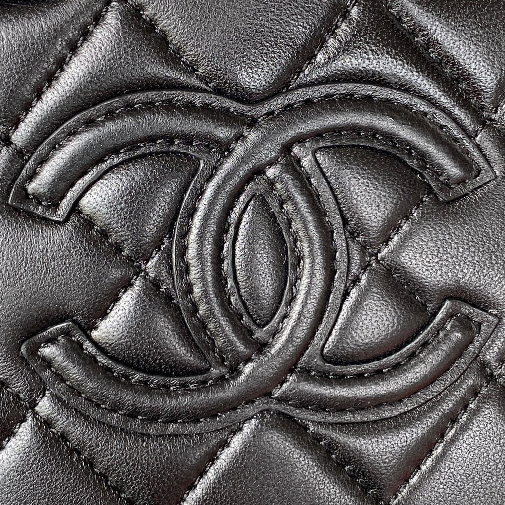 Chanel VANITY CASE 2022