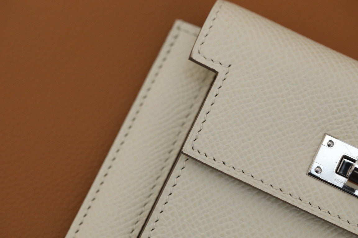 Kelly Pocket Compact wallet Craie