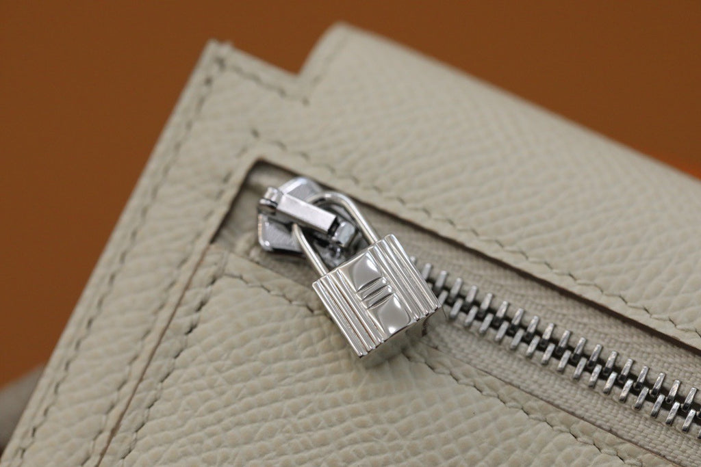 Kelly Pocket Compact wallet Craie
