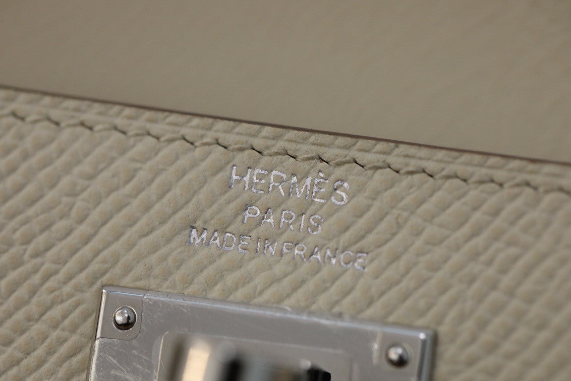 Kelly Pocket Compact wallet Craie