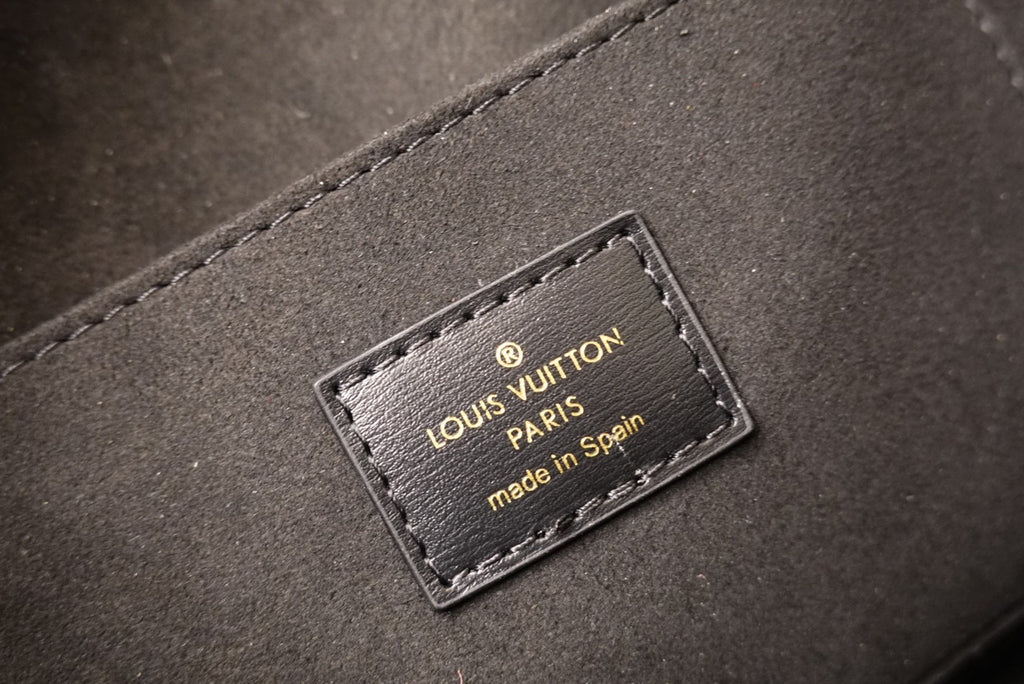 Louis Vuitton Game On Dauphine MM M57448