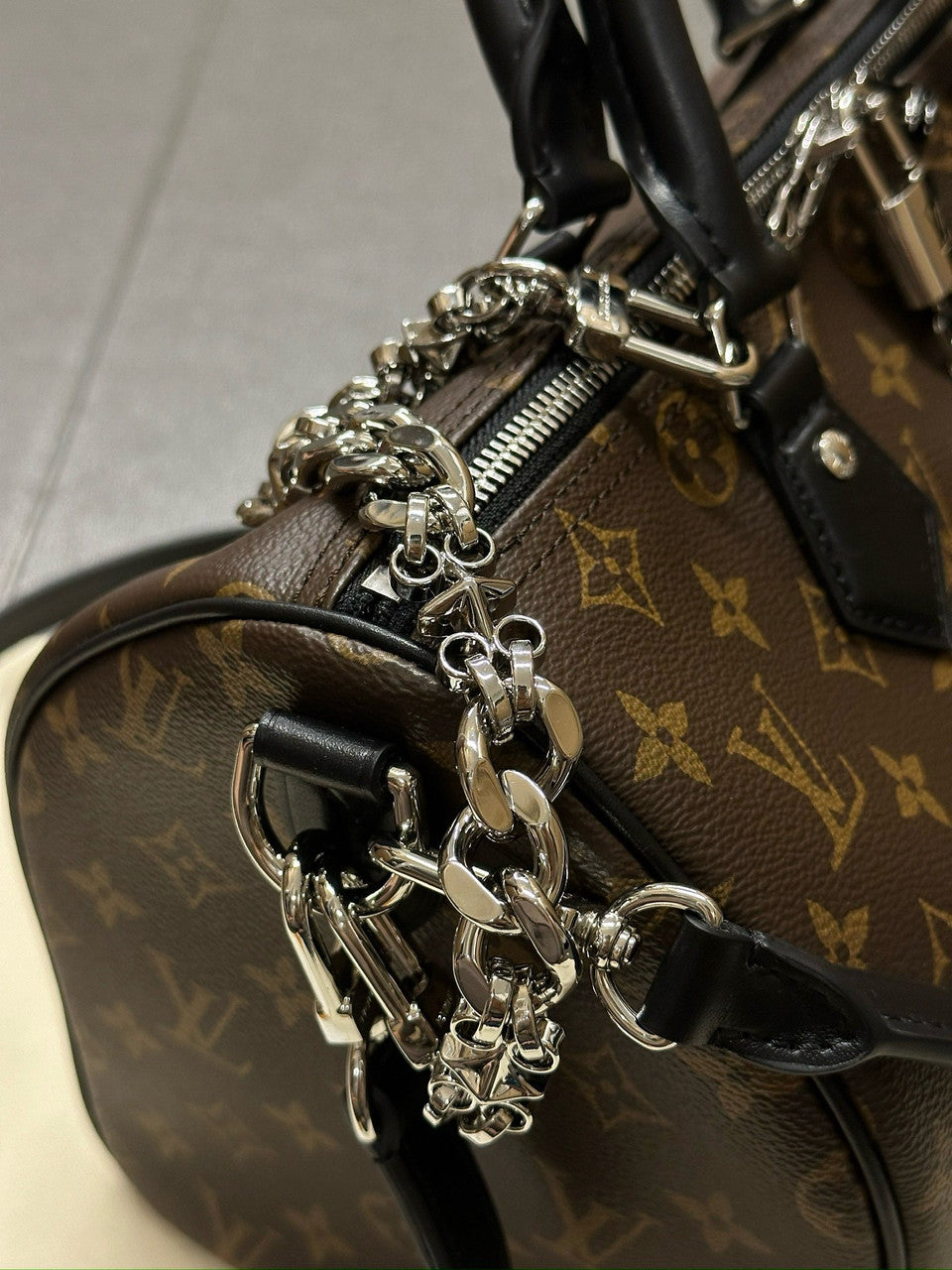 Louis Vuitton M12243 New Speedy Soft 30 Dark Bag