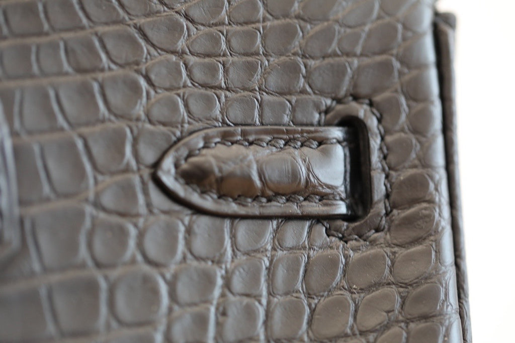 HERMES BIRKIN 30 BAG MATT BLACK ALLIGATOR GOLD HARDWARE