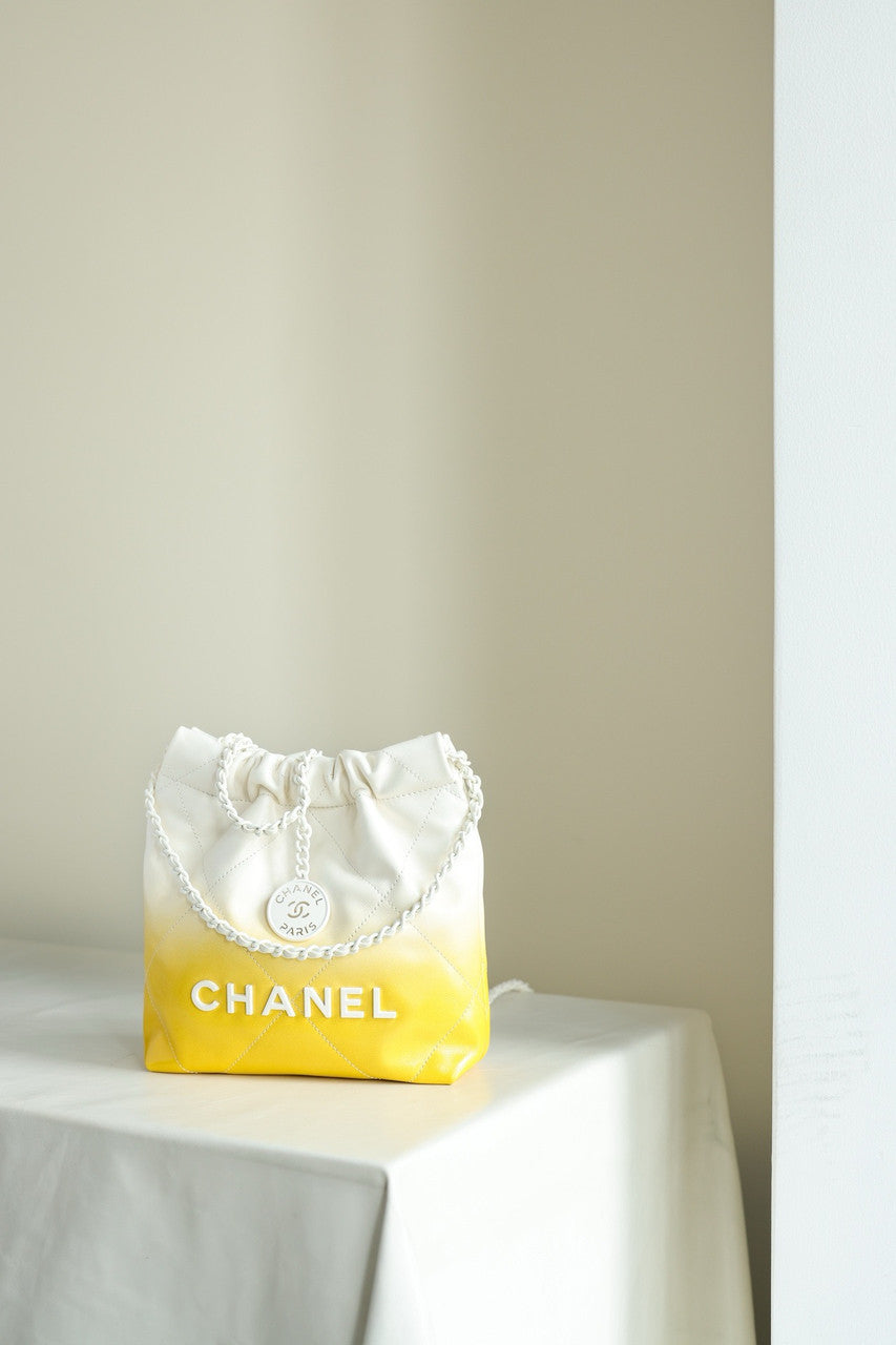 CHANEL 22 MINI HANDBAG White & Yellow