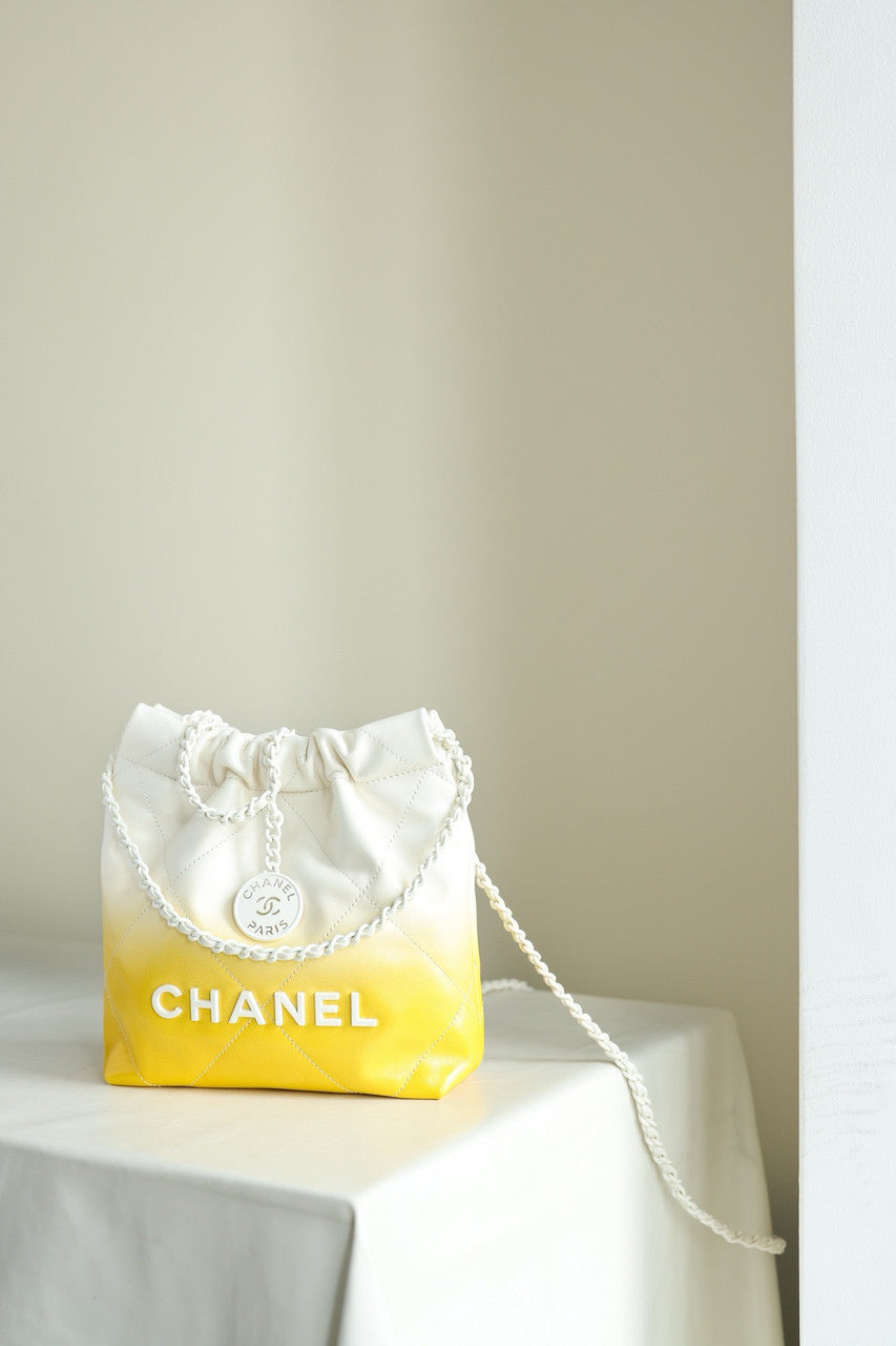 CHANEL 22 MINI HANDBAG White & Yellow