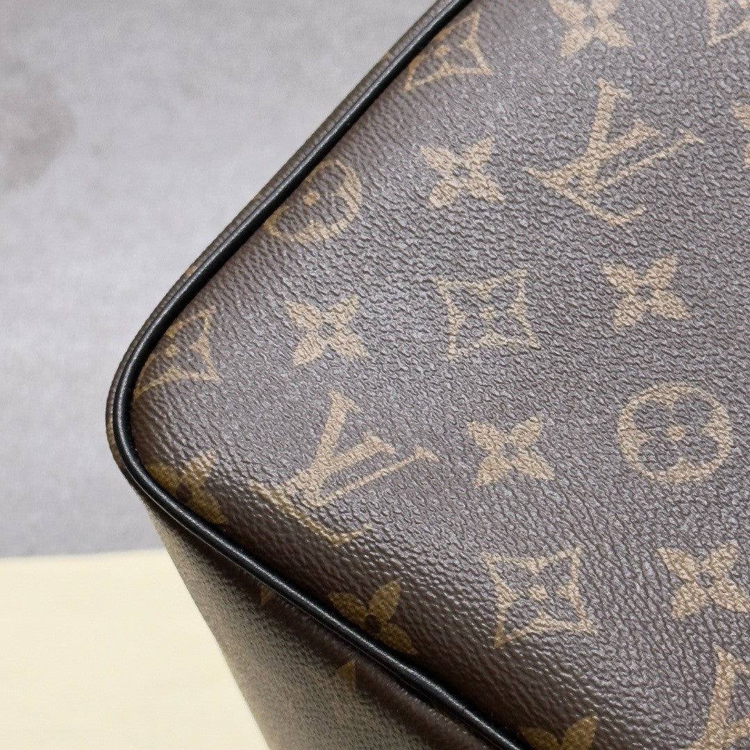 Louis Vuitton M12243 New Speedy Soft 30 Dark Bag