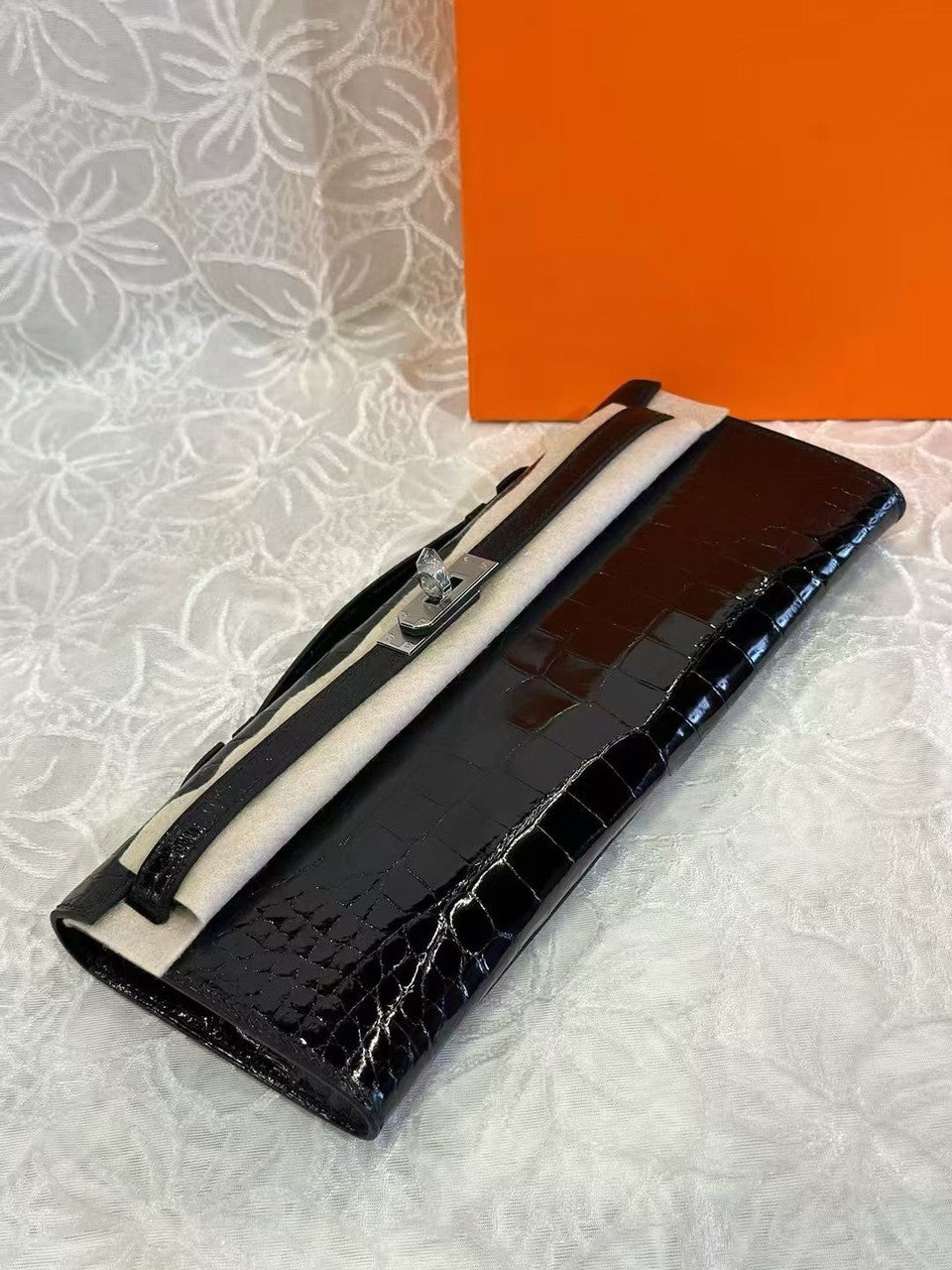 Hermes Kelly 31cm Black Cut Pochette Shiny Niloticus Croc PHW Hermes