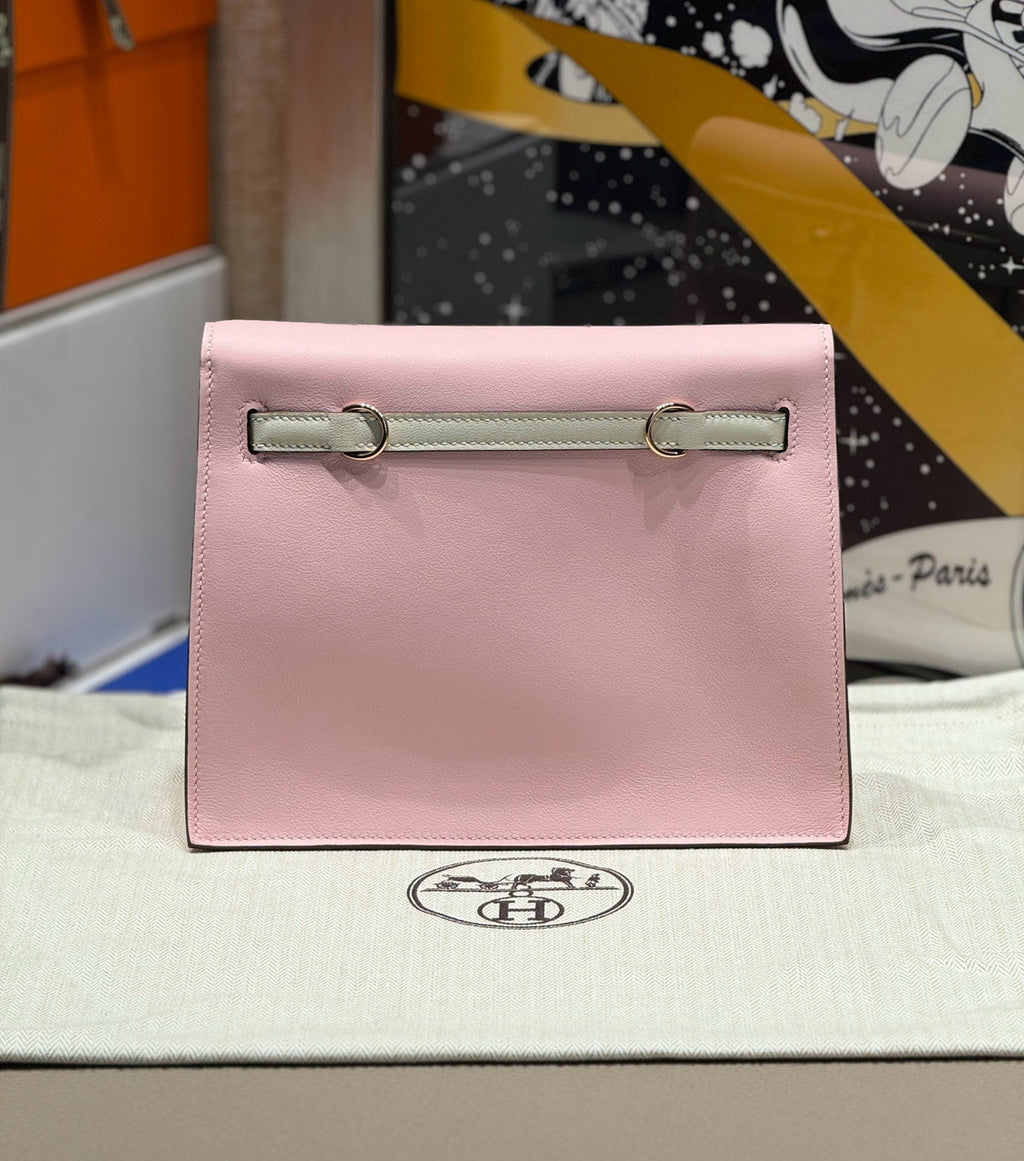 Hermes Horseshoe  09 Sakura Pink/ Craie Kelly Danse Bag Evercolour Leather Palladium Hardware