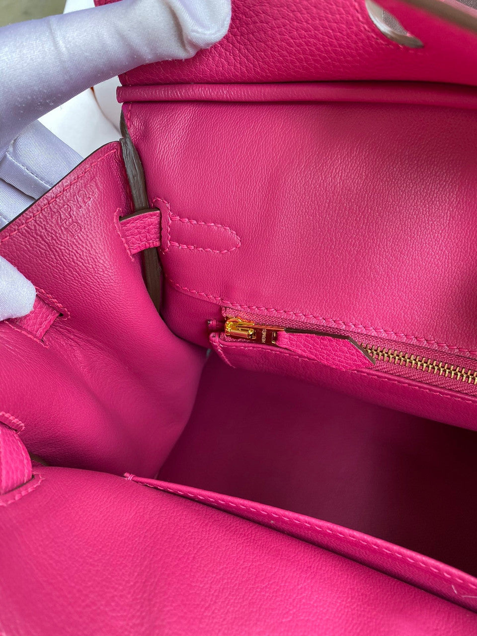 Hermes i6 Rose Extreme Birkin 25 cm Togo Gold Hardware
