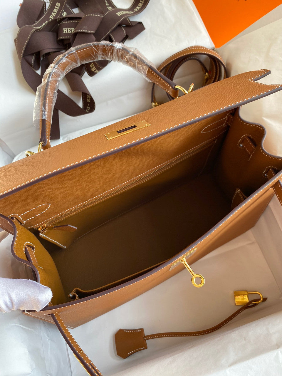 Hermès Gold Kelly 32 Sellier Gold Hardware