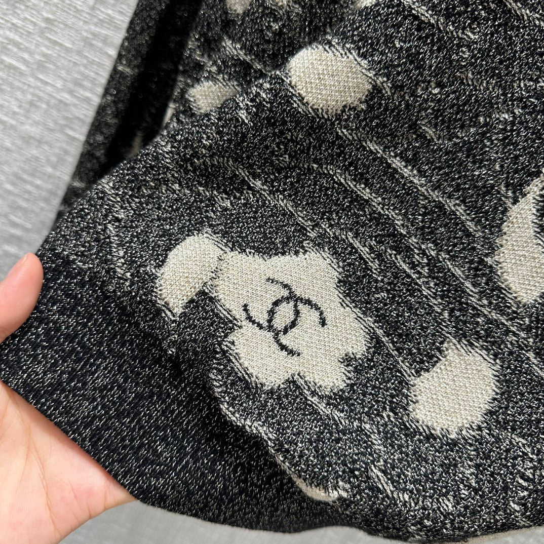 Chanel Iridescent Wool SWEATER SS2023