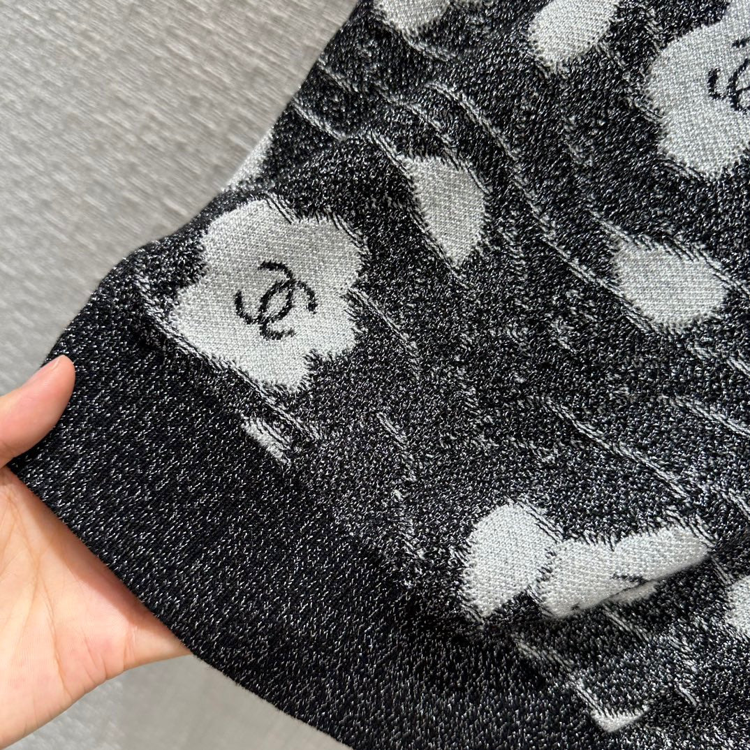 Chanel Iridescent Wool SWEATER SS2023