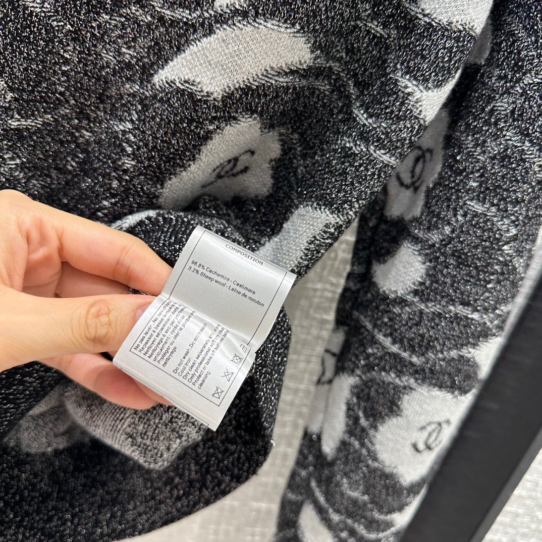 Chanel Iridescent Wool SWEATER SS2023