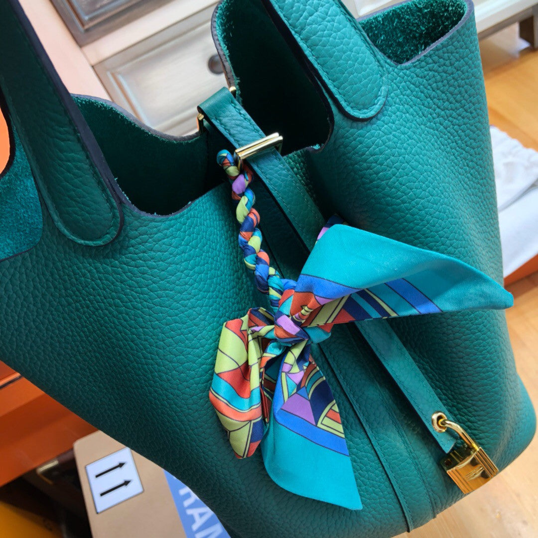 Hermes U4 Vert vertigao Picotin Lock MM Togo Leather Bag