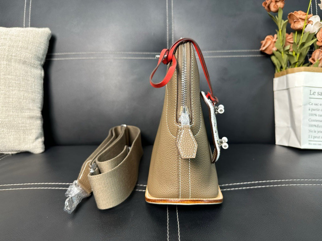 Hermès Hermes Bolide Skate 31 Handbag Etoupe