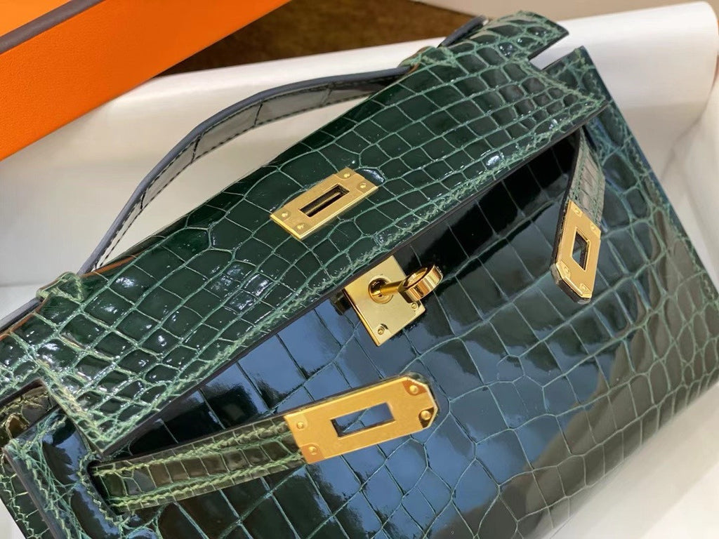 Copy of Hermès Shiny  Bordeaux  Alligator Kelly Pochette Gold Hardware Hermes