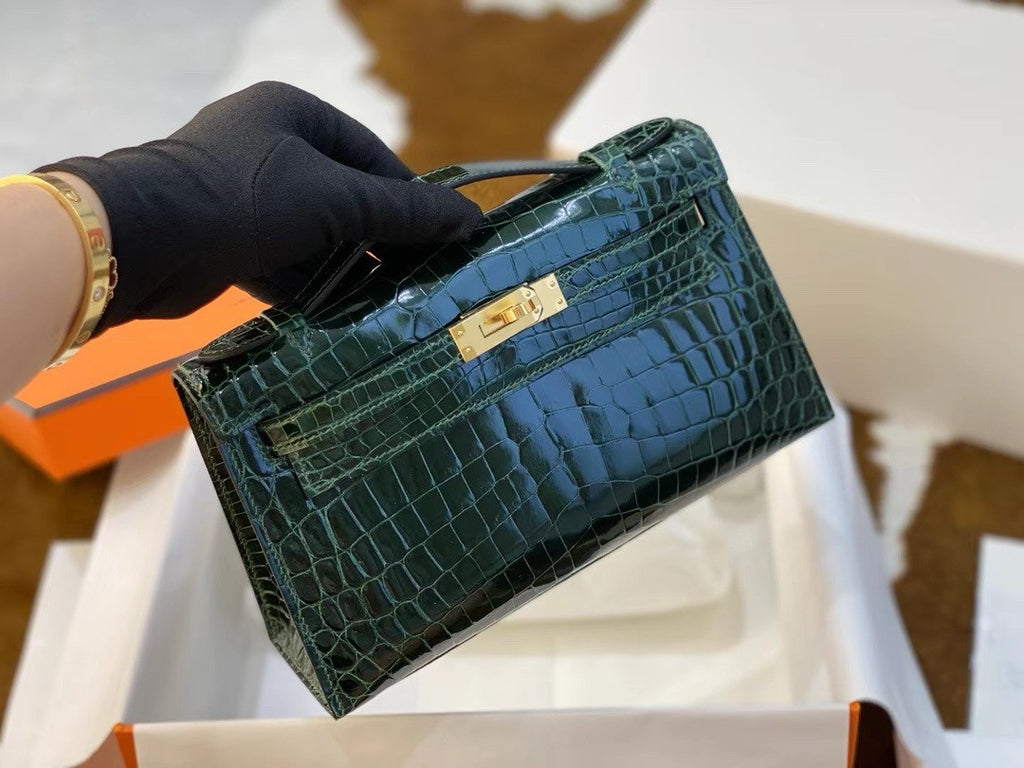 Copy of Hermès Shiny  Bordeaux  Alligator Kelly Pochette Gold Hardware Hermes