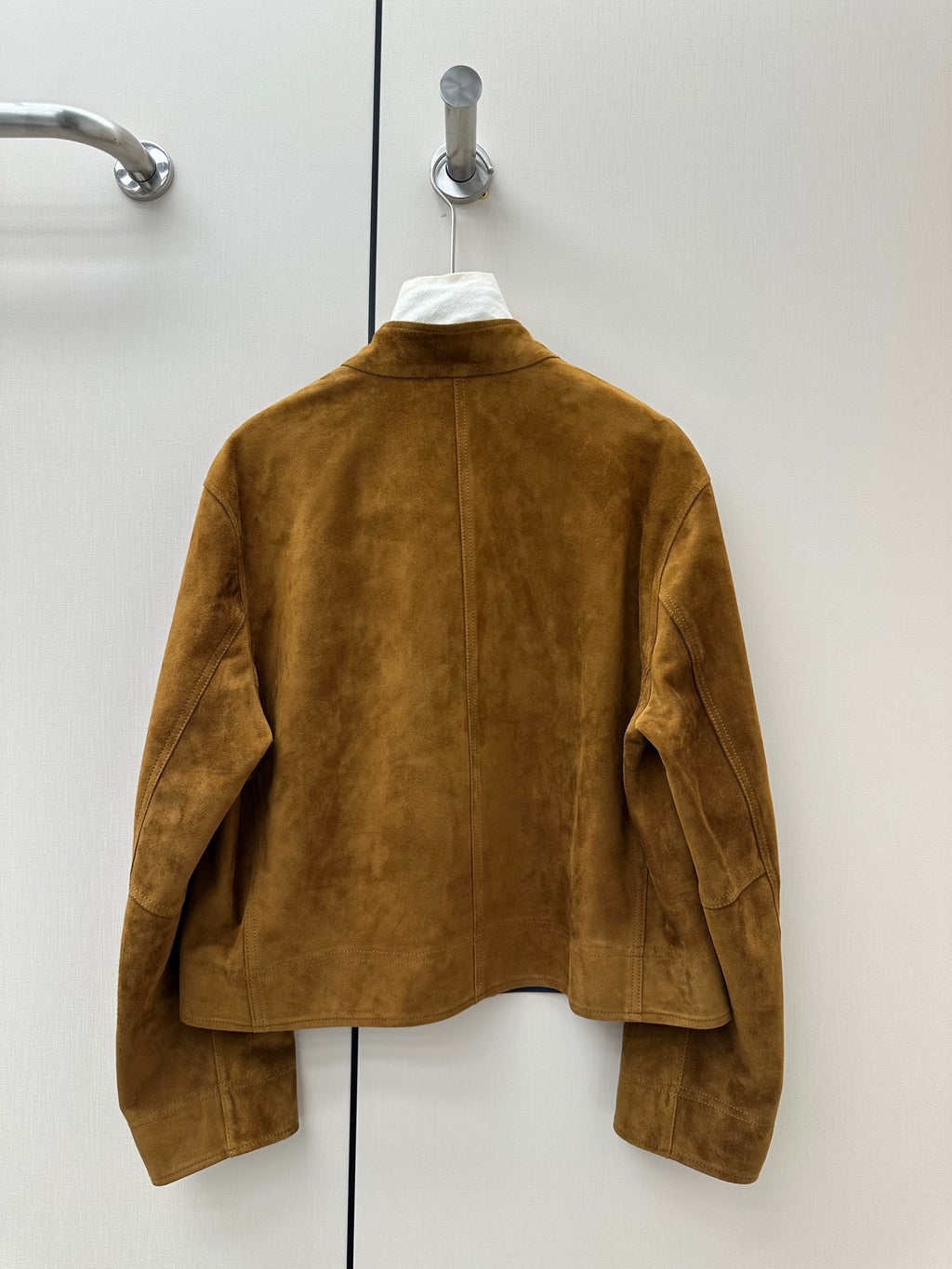 Loro Piana Women's Lambskin Suede Jacket – Four Colours – FR 36–42 Luxinvest Ltd