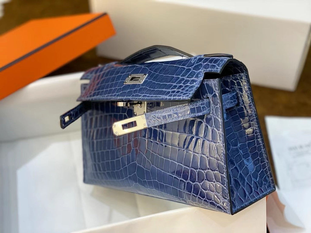 Hermès Shiny Blue Alligator Kelly Pochette Palladium Hardware Hermes