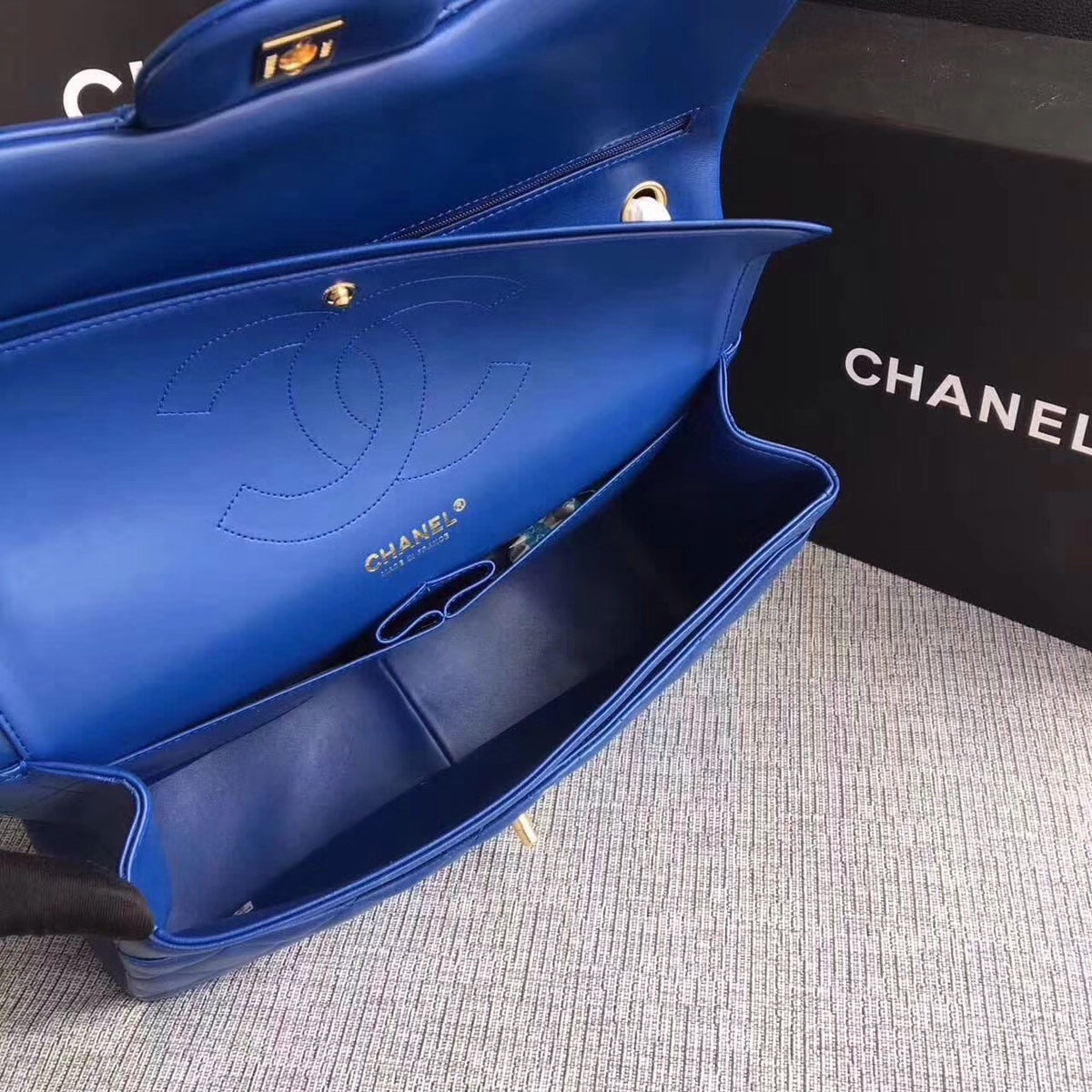 Chanel LARGE CLASSIC HANDBAG Blue Lambskin