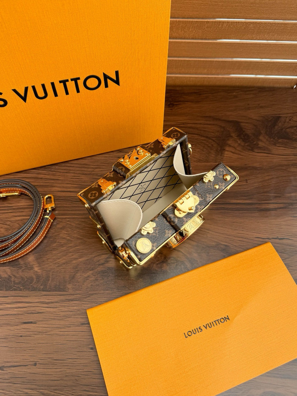 Louis Vuitton M47116 Pic Trunk