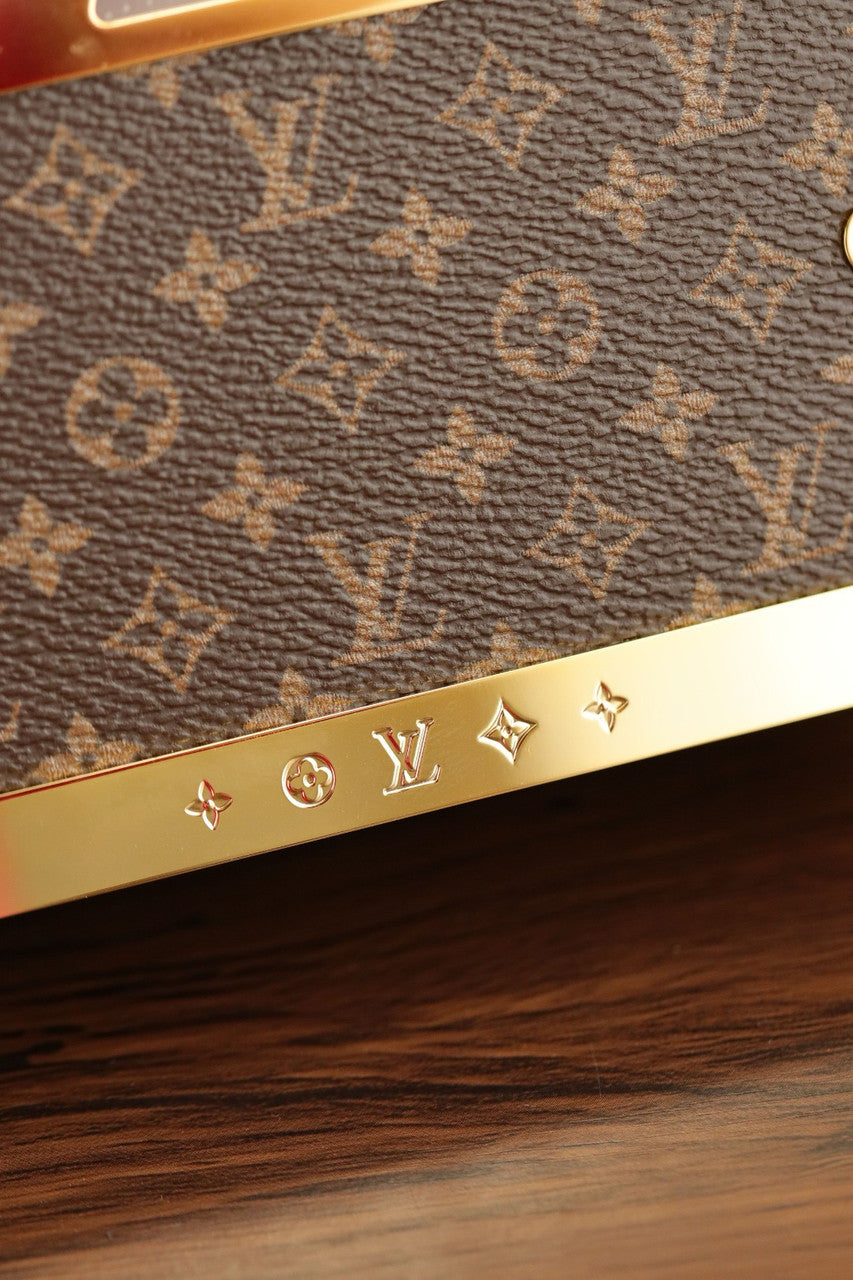 Louis Vuitton M47116 Pic Trunk