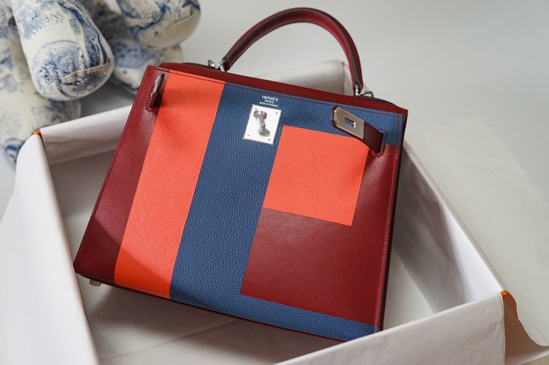 Hermes Limited Edition Bordeaux Kelly 28cm Lettre E Epsom PHW