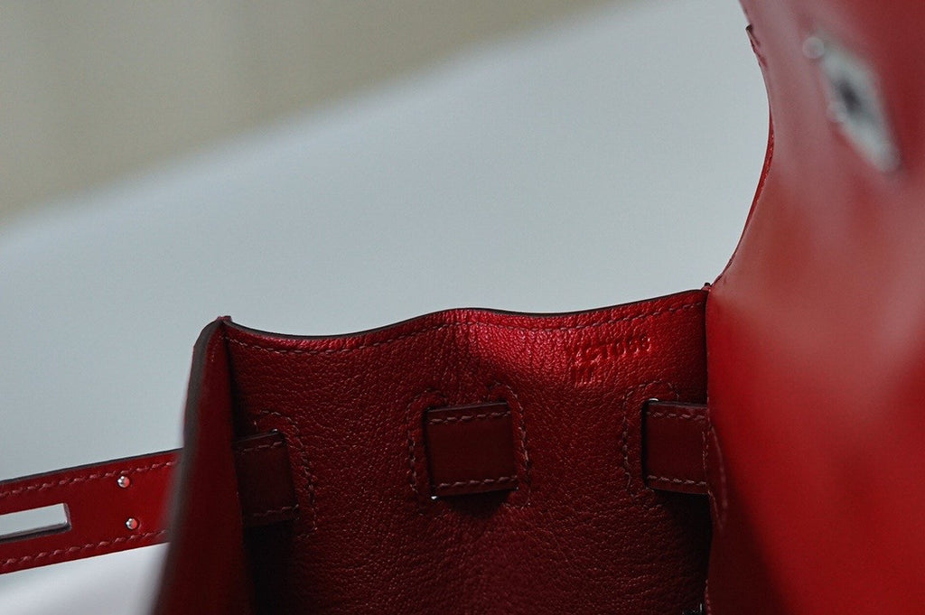 Hermes Limited Edition Bordeaux Kelly 28cm Lettre E Epsom PHW