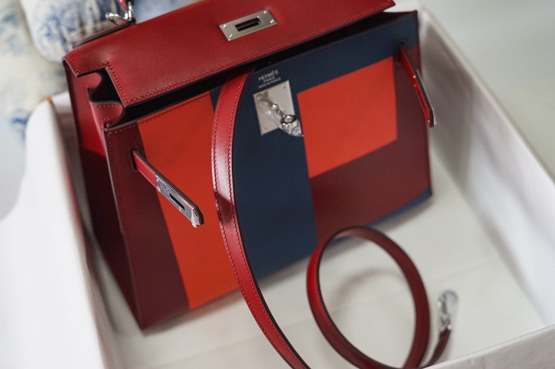 Hermes Limited Edition Bordeaux Kelly 28cm Lettre E Epsom PHW