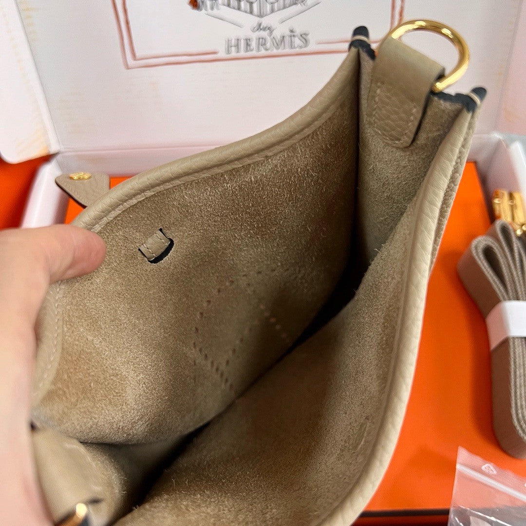 Hermès Evelyne Mini Bag Gris Tourterelle Taurillon Clemence Leather