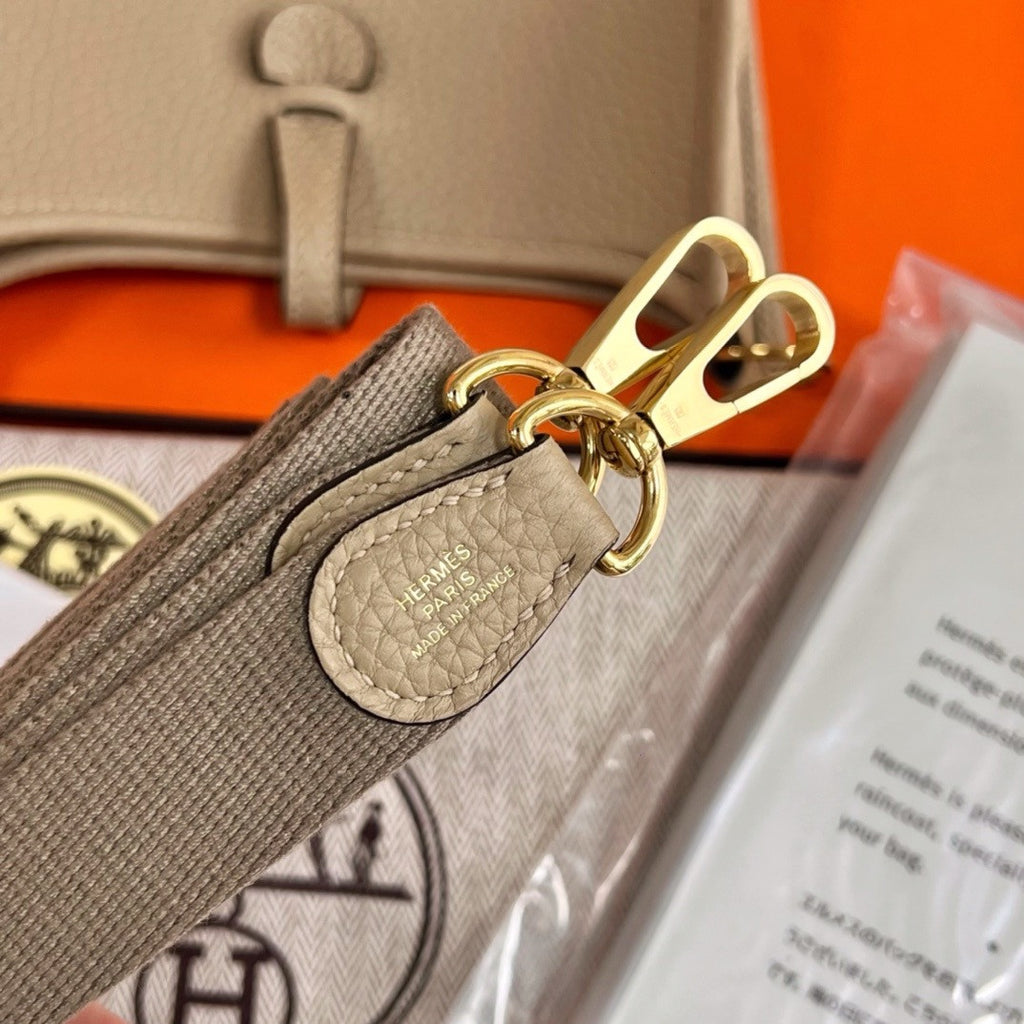 Hermès Evelyne Mini Bag Gris Tourterelle Taurillon Clemence Leather