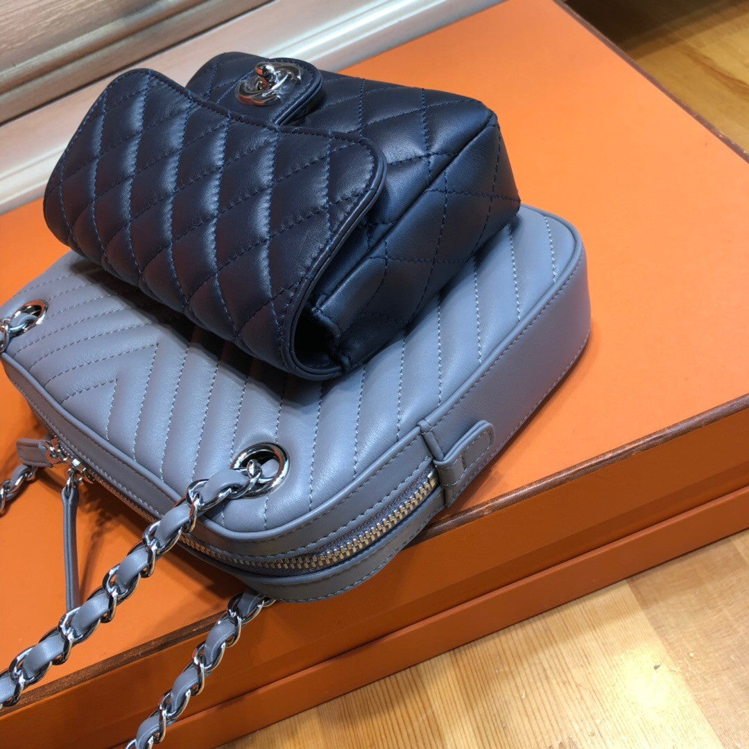 Chanel Camera Case A57284 Black/Grey